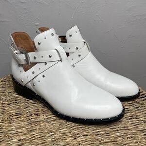 HALOGEN Edgy Boho Booties Womens Size 7 White Leather Studded Ankle Boots Punk